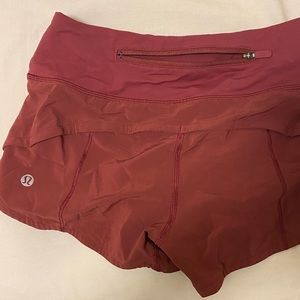2.5 lulu shorts